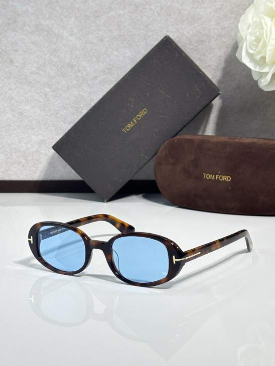 Picture of Tom Ford Sunglasses _SKUfw77364412fw